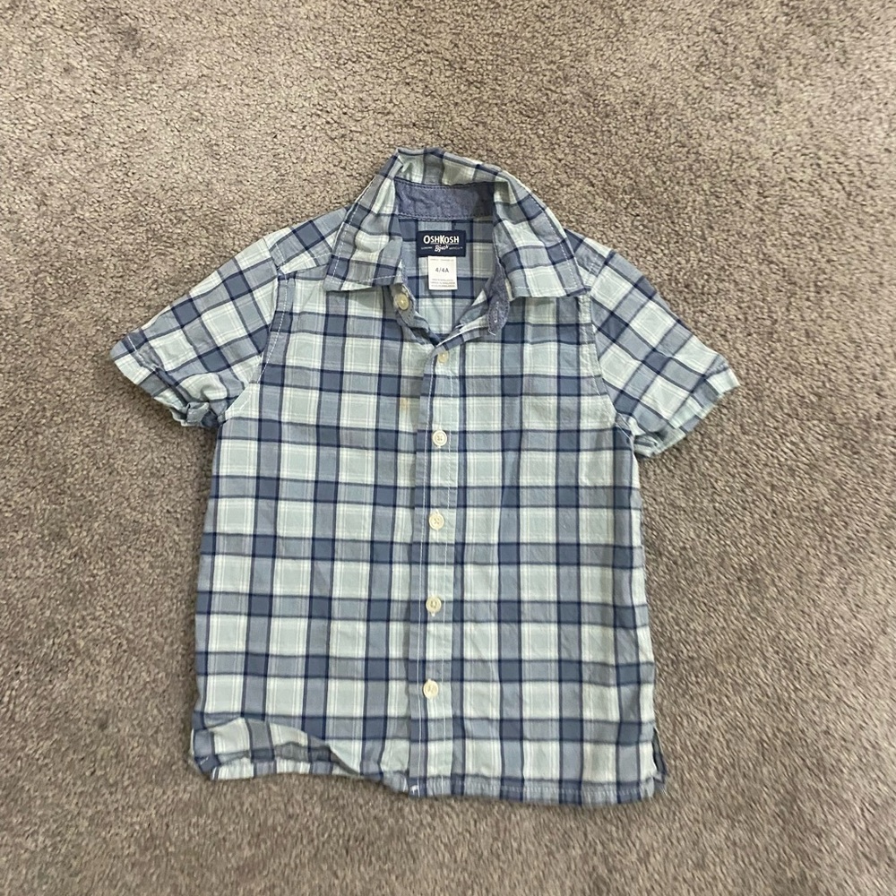 Boys Oshkosh Button Down Shirt size 4